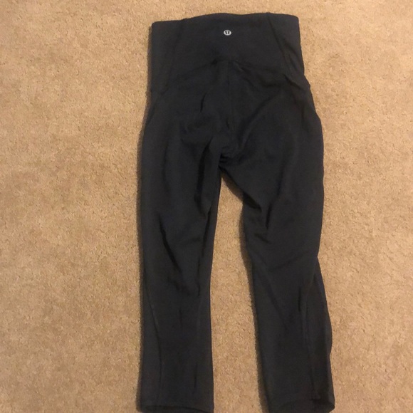 lululemon athletica Pants - Women’s Black Lululemon Capri Pants High-Rise